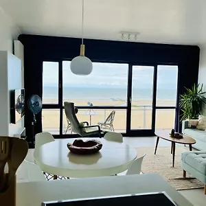 https://panoramic-seaview-apartment-oostende.ostend-hotel.net